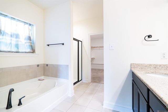 1660 Rangeland Ave, Zachary, LA 70791