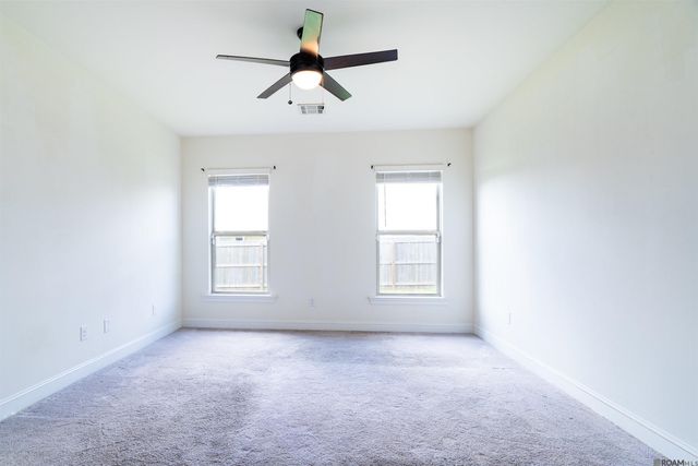1660 Rangeland Ave, Zachary, LA 70791