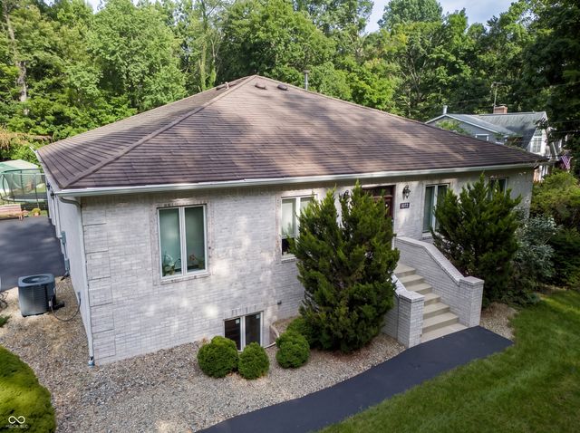 11833 Westwood Drive, Carmel, IN 46033