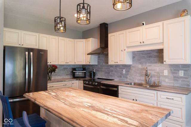 11833 Westwood Drive, Carmel, IN 46033