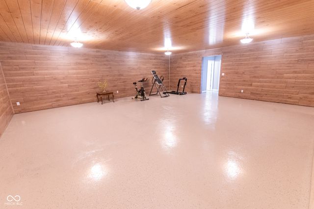 11833 Westwood Drive, Carmel, IN 46033
