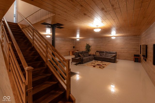 11833 Westwood Drive, Carmel, IN 46033