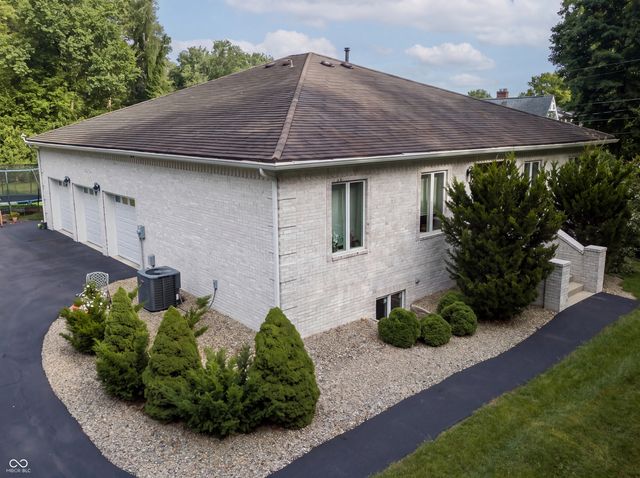 11833 Westwood Drive, Carmel, IN 46033