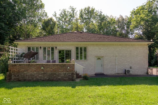 11833 Westwood Drive, Carmel, IN 46033