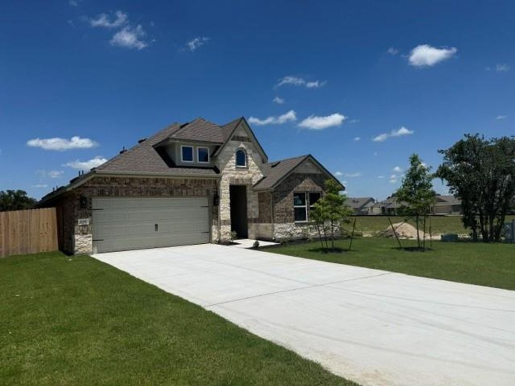 108 Mathew ST, Bertram, TX 78605