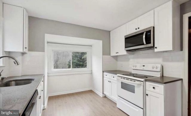 4240 FAIRVIEW AVE, Newtown Square, PA 19073