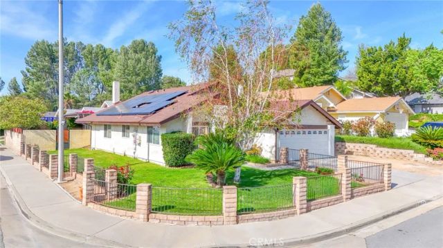 23104 Poplar Glen, Valencia, CA 91354