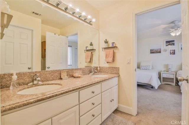 23104 Poplar Glen, Valencia, CA 91354