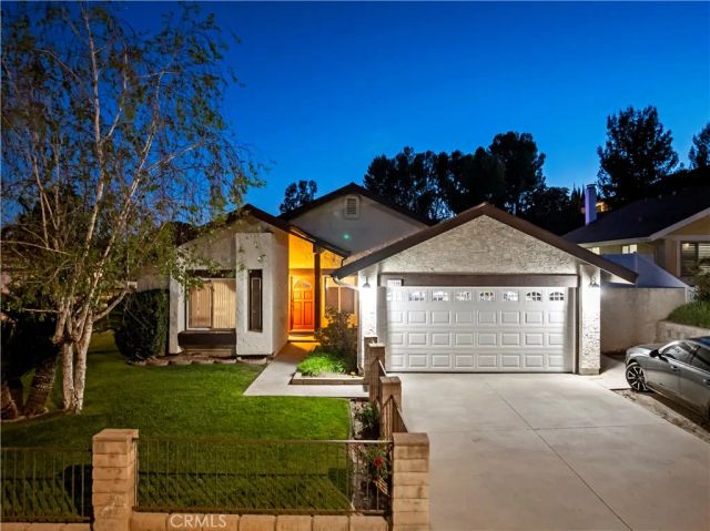 23104 Poplar Glen, Valencia, CA 91354