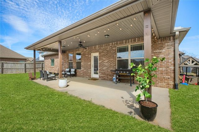 1103 Vista Bell Drive, Cave Springs, AR 72718