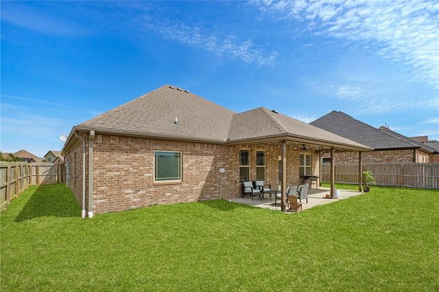 1103 Vista Bell Drive, Cave Springs, AR 72718