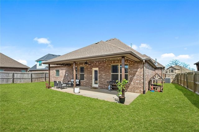 1103 Vista Bell Drive, Cave Springs, AR 72718