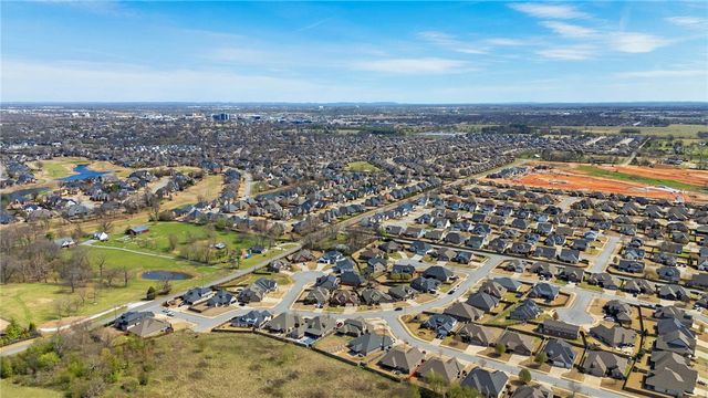 1103 Vista Bell Drive, Cave Springs, AR 72718