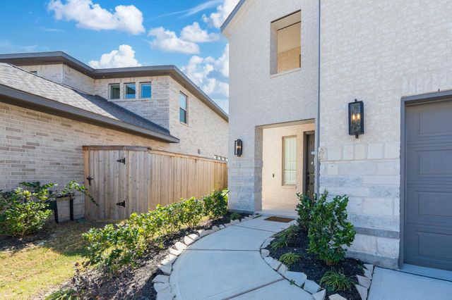 102 Shining Succulent Drive, Richmond, TX 77406