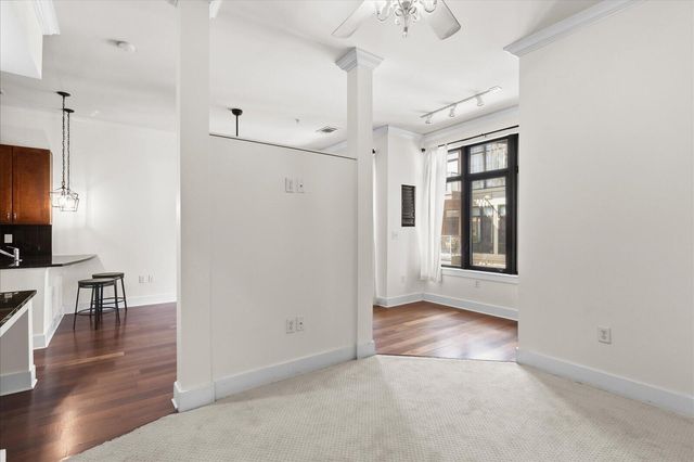 129 Walnut Street Unit 212, Chattanooga, TN 37403