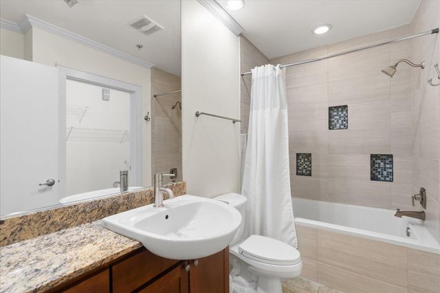 129 Walnut Street Unit 212, Chattanooga, TN 37403