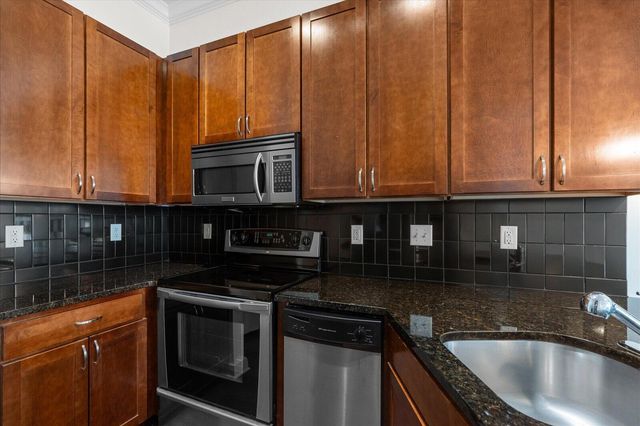 129 Walnut Street Unit 212, Chattanooga, TN 37403