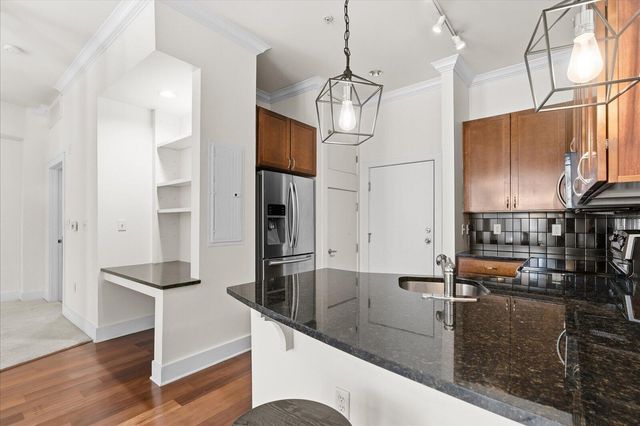 129 Walnut Street Unit 212, Chattanooga, TN 37403