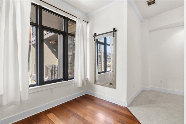 129 Walnut Street Unit 212, Chattanooga, TN 37403