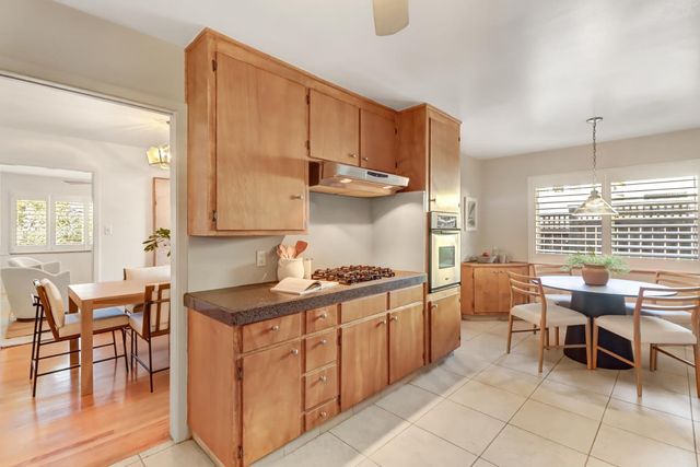 4040 Parkside Ct, Sacramento, CA 95822