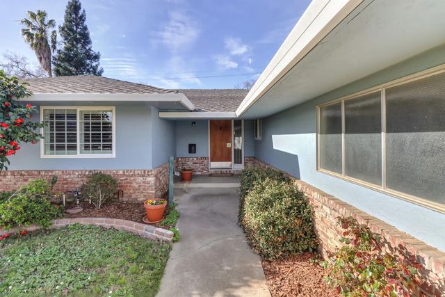 4040 Parkside Ct, Sacramento, CA 95822
