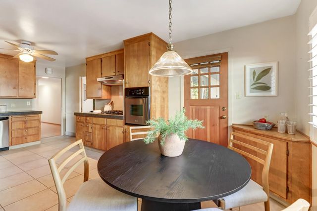 4040 Parkside Ct, Sacramento, CA 95822