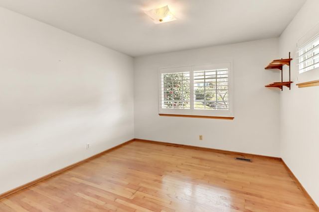 4040 Parkside Ct, Sacramento, CA 95822