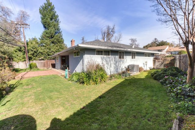 4040 Parkside Ct, Sacramento, CA 95822