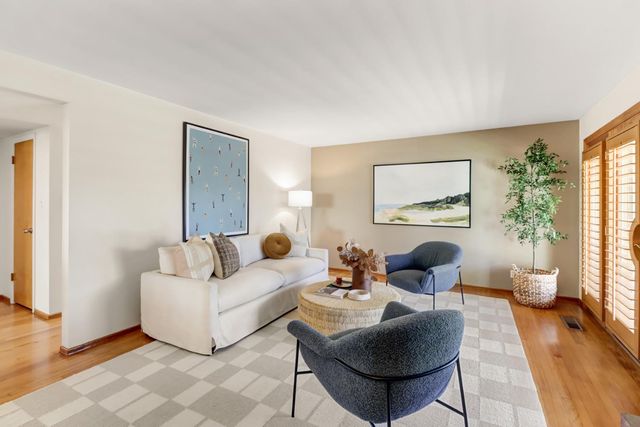 4040 Parkside Ct, Sacramento, CA 95822