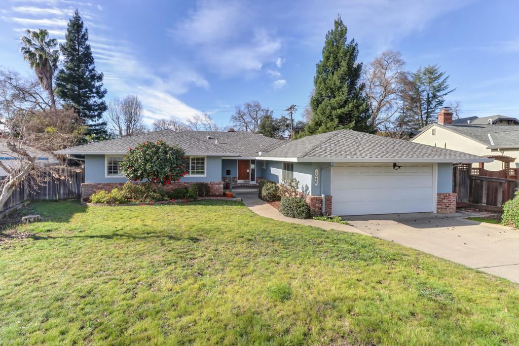 4040 Parkside Ct, Sacramento, CA 95822