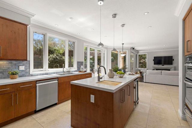 4913 Smith Canyon Ct, San Diego, CA 92130