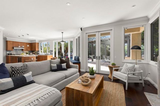 4913 Smith Canyon Ct, San Diego, CA 92130