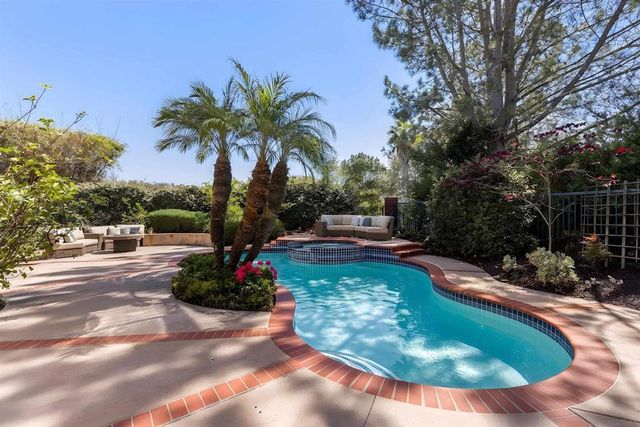 4913 Smith Canyon Ct, San Diego, CA 92130