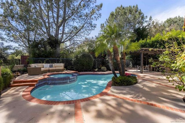 4913 Smith Canyon Ct, San Diego, CA 92130