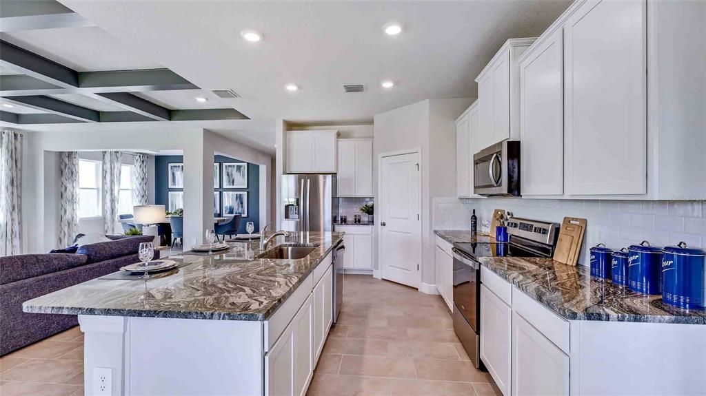 Image 10 of property listing at 4319 HONEYBEE COURT, Lakewood Ranch, FL 34211