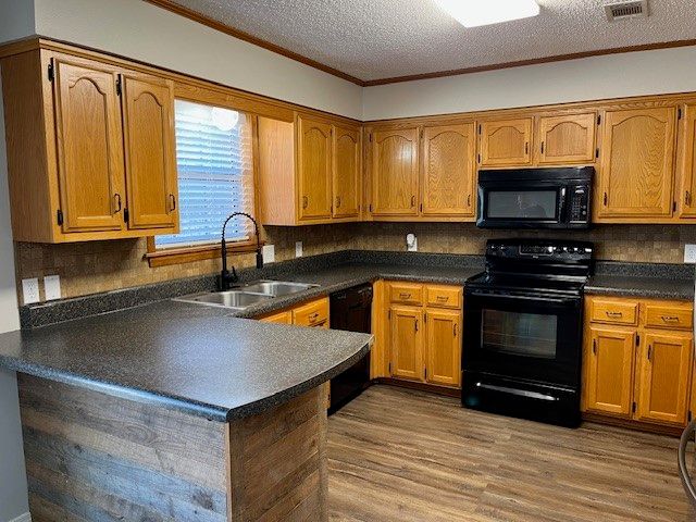 3100 Bailey Loop Road, Russellville, AR 72802