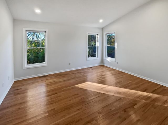 12595 Driftwood Court, Apple Valley, MN 55124