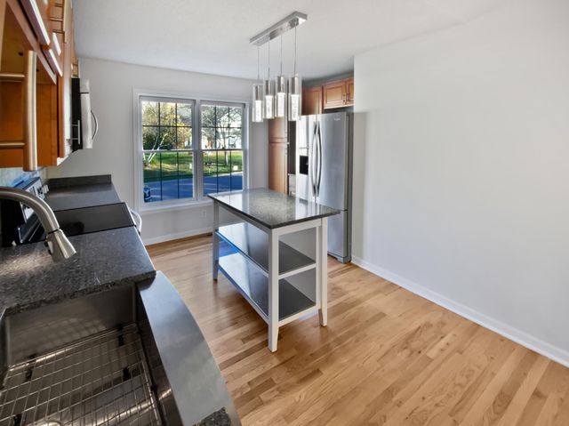 12595 Driftwood Court, Apple Valley, MN 55124