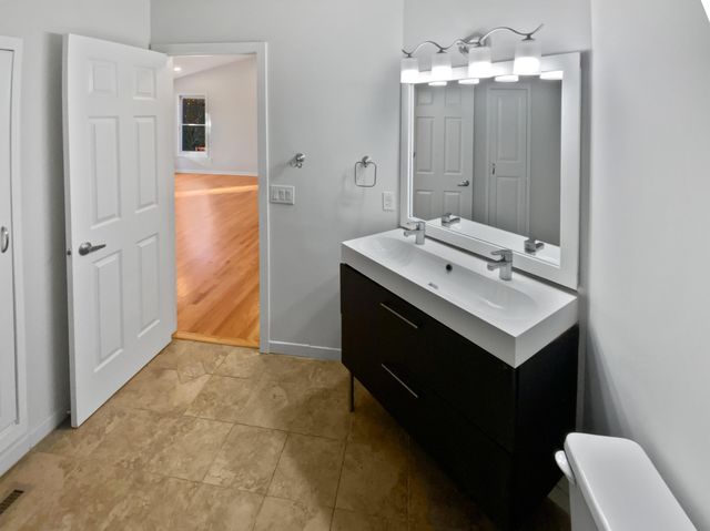 12595 Driftwood Court, Apple Valley, MN 55124