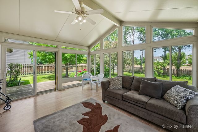 5928 BLUEGRASS Trail, Mchenry, IL 60050