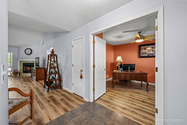 5928 BLUEGRASS Trail, Mchenry, IL 60050