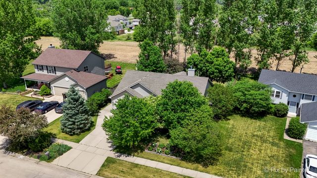 5928 BLUEGRASS Trail, Mchenry, IL 60050