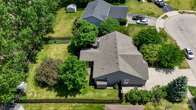 5928 BLUEGRASS Trail, Mchenry, IL 60050