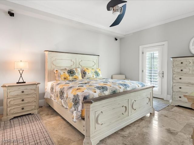 292 14th AVE S F, Naples, FL 34102