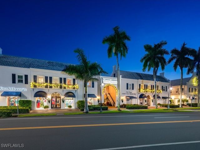 292 14th AVE S F, Naples, FL 34102