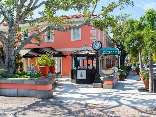 292 14th AVE S F, Naples, FL 34102