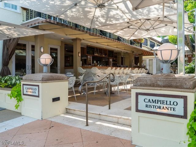 292 14th AVE S F, Naples, FL 34102