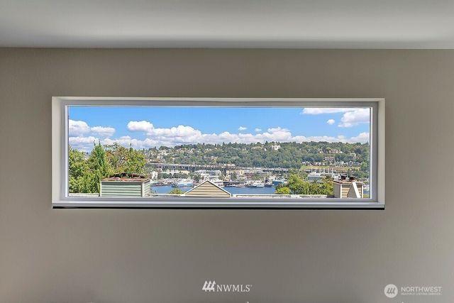 1616 Taylor Avenue N, Seattle, WA 98109