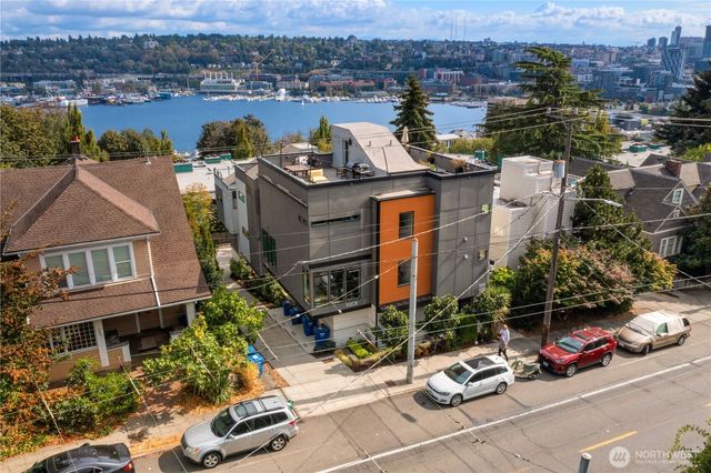 1616 Taylor Avenue N, Seattle, WA 98109