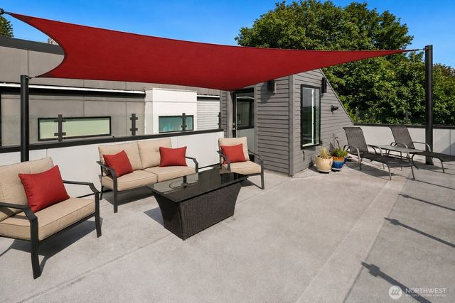 1616 Taylor Avenue N, Seattle, WA 98109